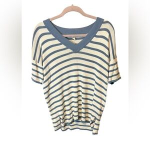 Wishlist Blue Cream Striped V-Neck Top Size M/L Coastal Nautical Casual Tee